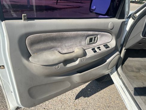 Used 2002 Toyota Tacoma PreRunner image 14