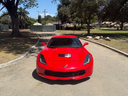 Used 2017 Chevrolet Corvette Stingray Coupe w/ Carbon Flash Badge Package RWD image 4