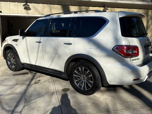Used 2018 Nissan Armada SL w/ Premium Package image 2