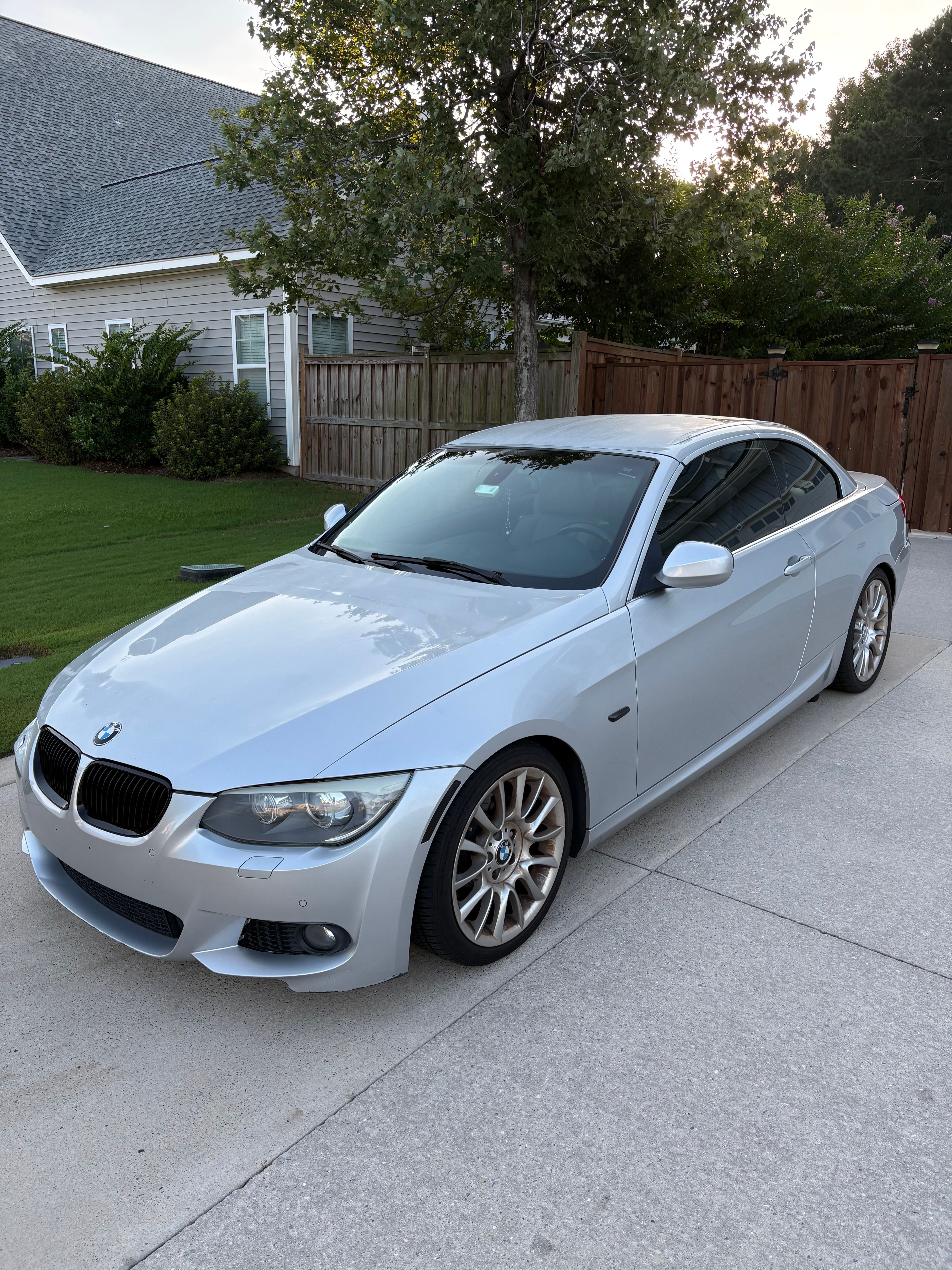 Used 2013 BMW 328i Convertible RWD image 2