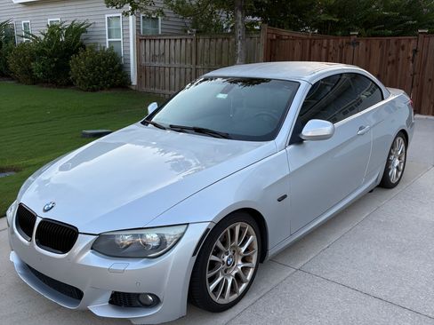 Used 2013 BMW 328i Convertible RWD image 2
