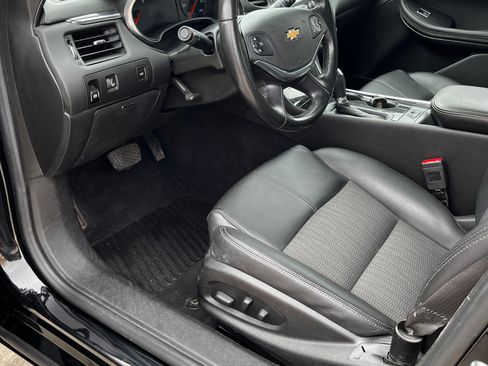 Used 2018 Chevrolet Impala LT image 16