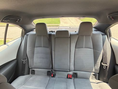 Used 2020 Toyota Corolla SE FWD image 8