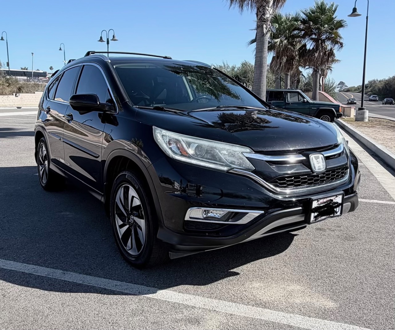 Used 2015 Honda CR-V Touring image 2