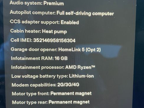 Used 2022 Tesla Model S Standard Range image 13