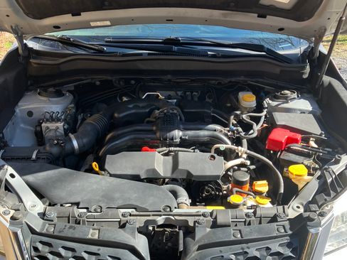 Used 2015 Subaru Forester 2.5i Touring w/ Popular Package #2 image 12