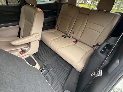 Used 2019 Honda Pilot Elite image 17