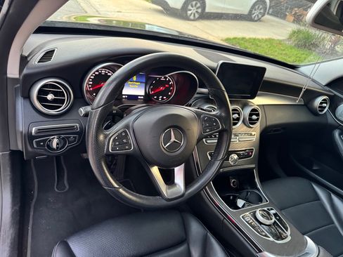 Used 2017 Mercedes-Benz C 300 C 300 4MATIC Sedan 4D image 9