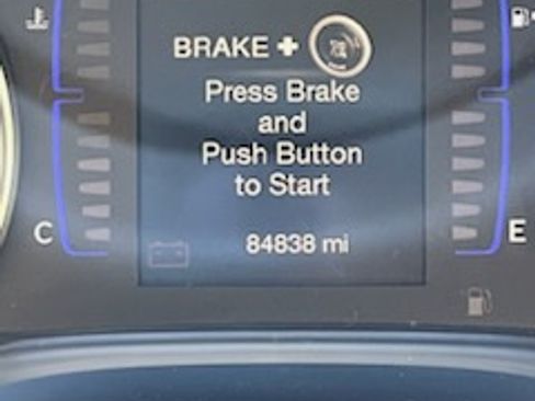 Used 2016 Chrysler 200 Limited w/ Convenience Group image 8