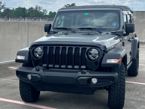 Used 2022 Jeep Wrangler Unlimited Sport AWD/4WD image 8