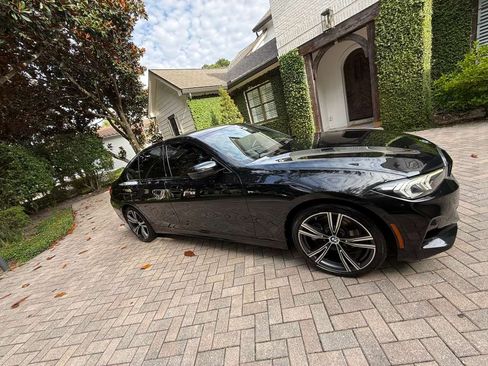 Used 2023 BMW 330i Sedan w/ Premium Package RWD image 13