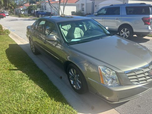 Used 2010 Cadillac DTS Premium w/ Driver Awareness Package image 2