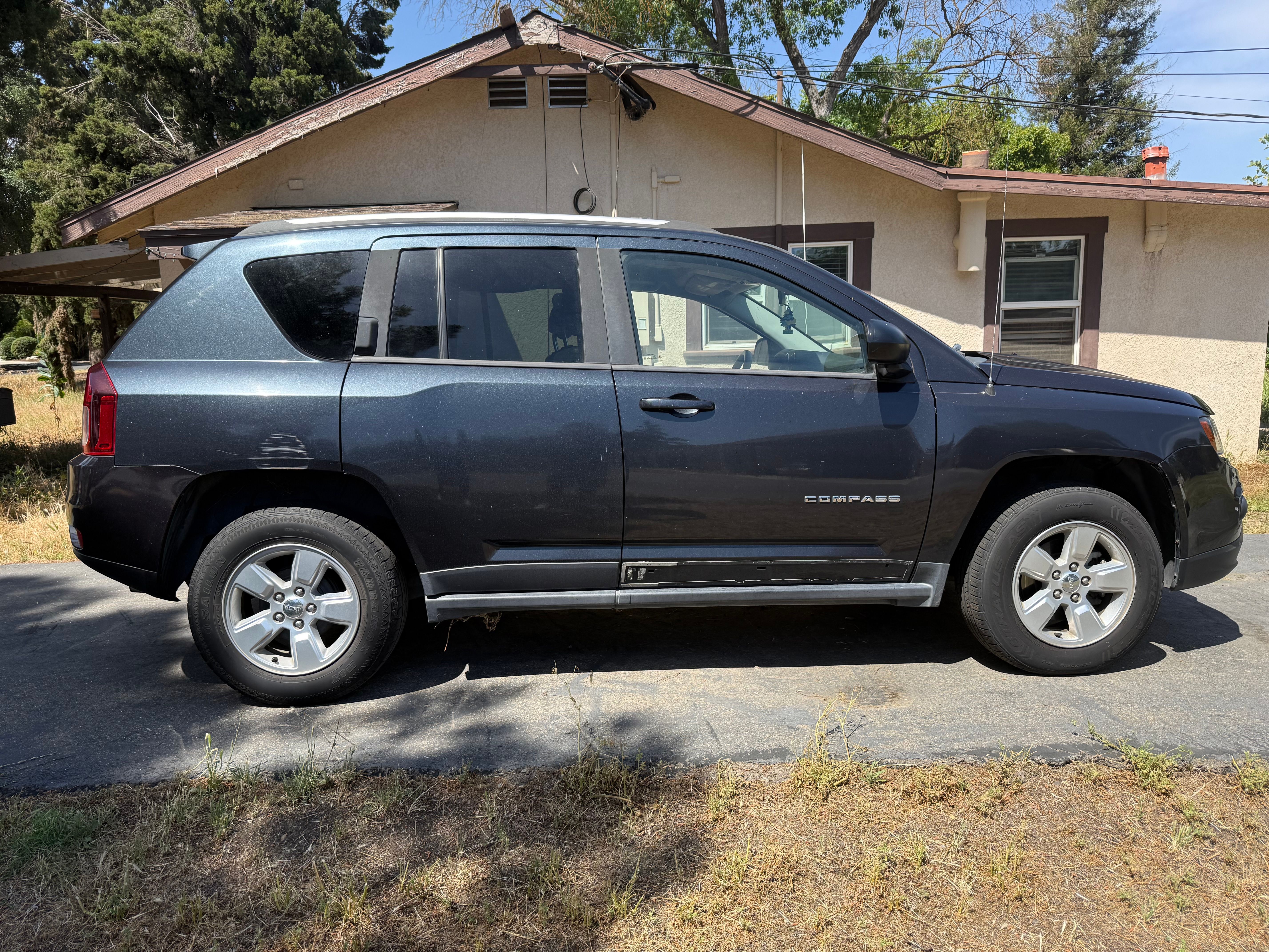 Used 2015 Jeep Compass Sport w/ Power Value Group FWD image 5
