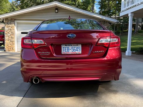 Used 2016 Subaru Legacy 2.5i Limited AWD/4WD image 4
