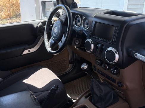 Used 2013 Jeep Wrangler Sahara w/ Dual Top Group image 8