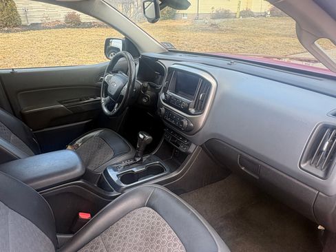 Used 2016 Chevrolet Colorado Z71 image 11