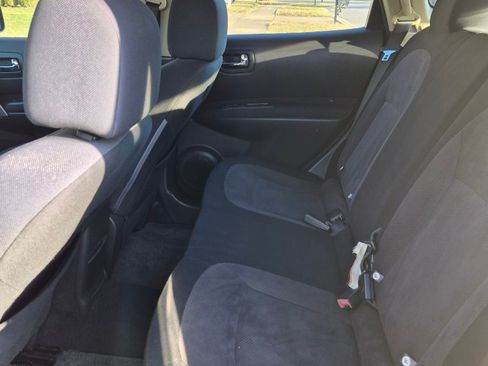 Used 2012 Nissan Rogue S image 11