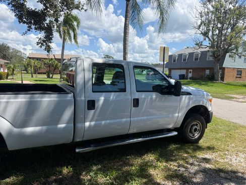 Used 2014 Ford F250 XL image 2