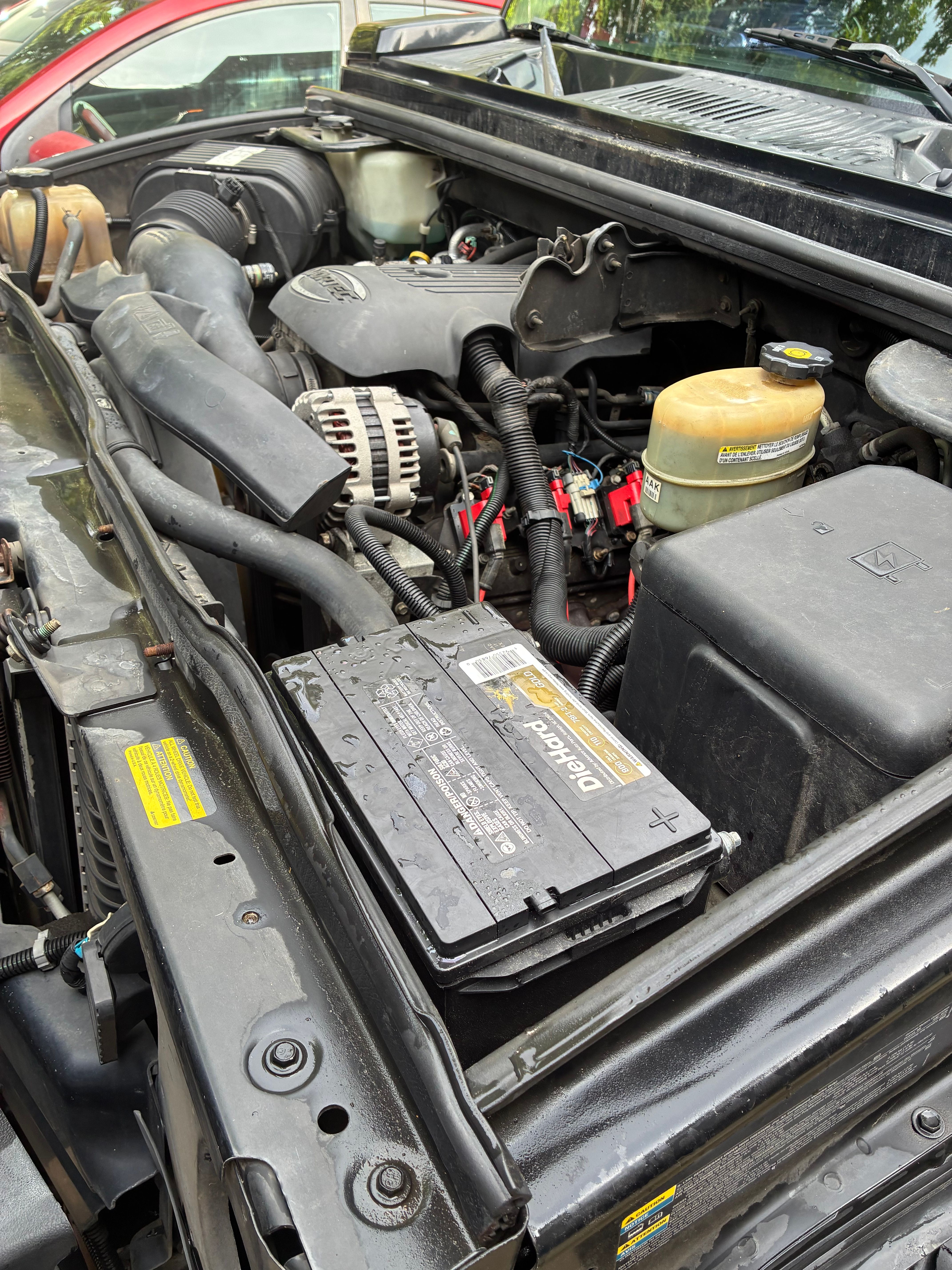 Used 2004 HUMMER H2 w/ Preferred Equipment Group AWD/4WD image 14