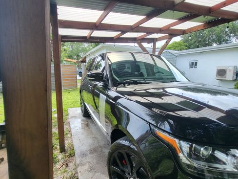 Used 2015 Land Rover Range Rover HSE image 8