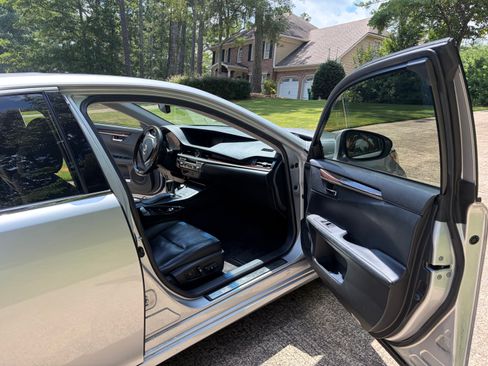 Used 2013 Lexus ES 350 w/ Luxury Pkg FWD image 16