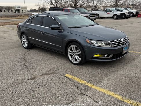 Used 2014 Volkswagen CC Executive image 2