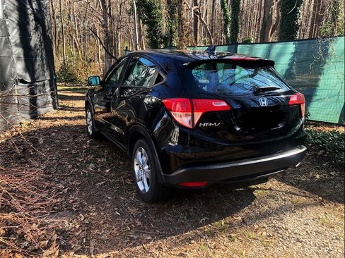 Used 2016 Honda HR-V LX image 5