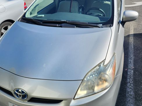 Used 2011 Toyota Prius Two image 1