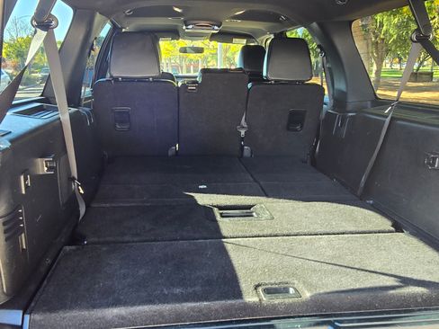 Used 2015 Ford Expedition EL XLT w/ Equipment Group 202A image 10