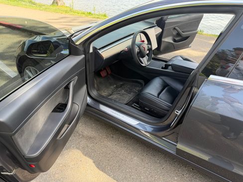 Used 2020 Tesla Model 3 Standard Range Plus RWD image 13