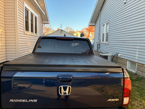 Used 2017 Honda Ridgeline RTL-T image 25