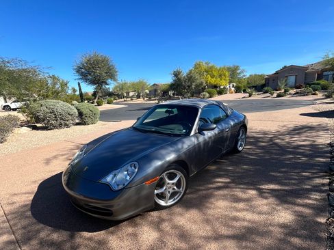 Used 2002 Porsche 911 Cabriolet 2D image 4