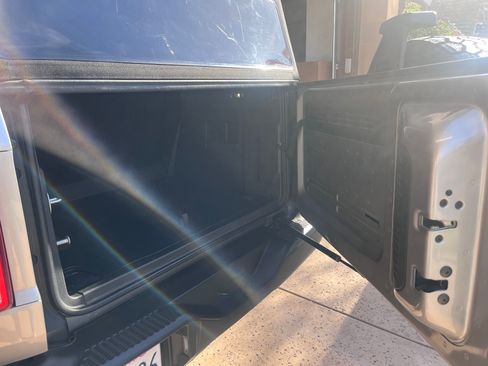 Used 2022 Ford Bronco Black Diamond image 13