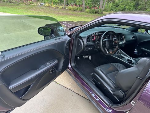 Used 2020 Dodge Challenger SRT Hellcat Redeye image 6