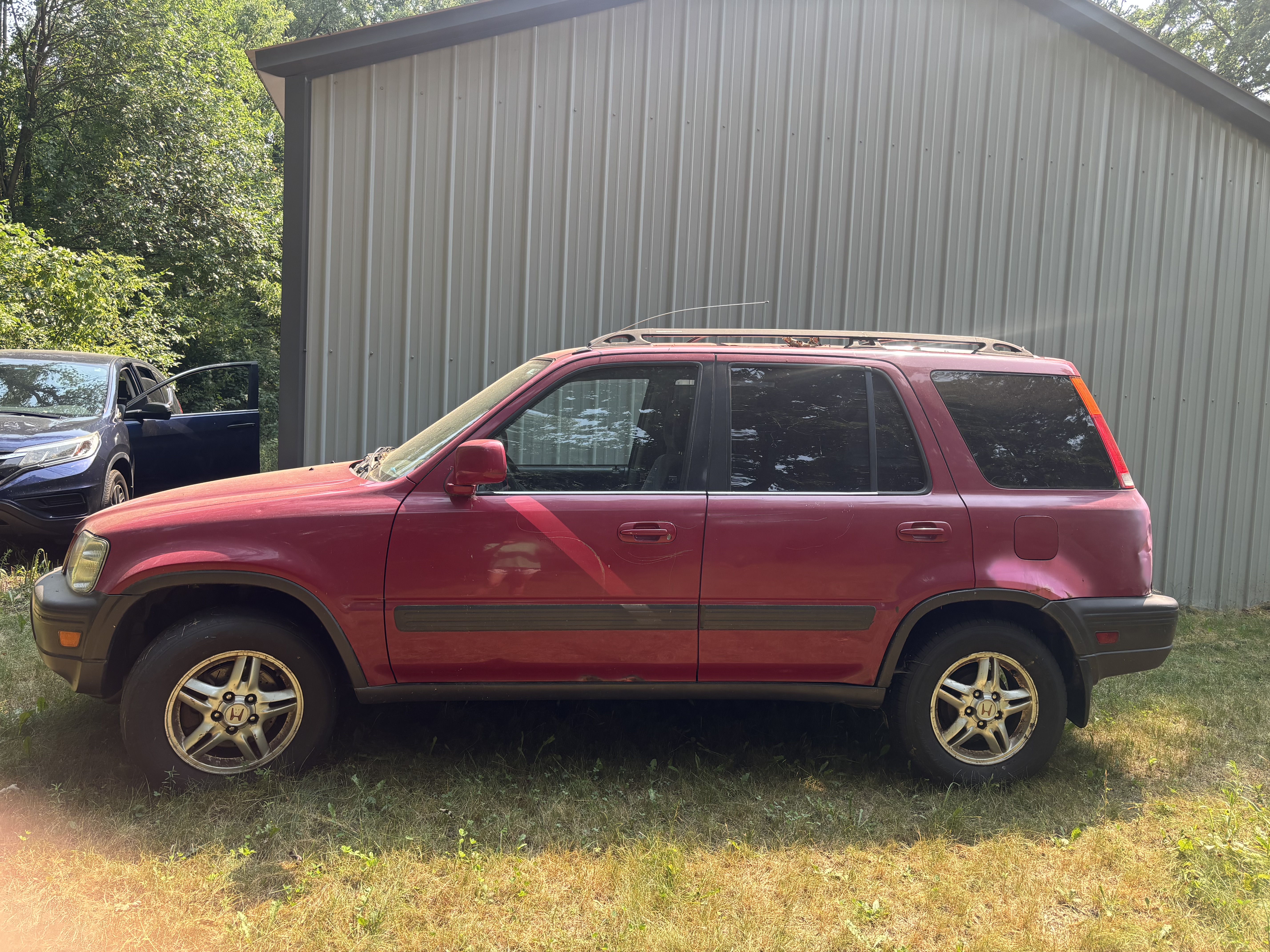 Used 1998 Honda CR-V EX image 2