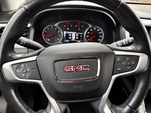 Used 2018 GMC Acadia SLT image 6