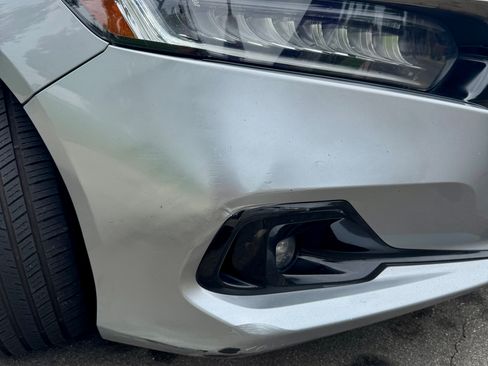 Used 2021 Honda Accord Sport image 9