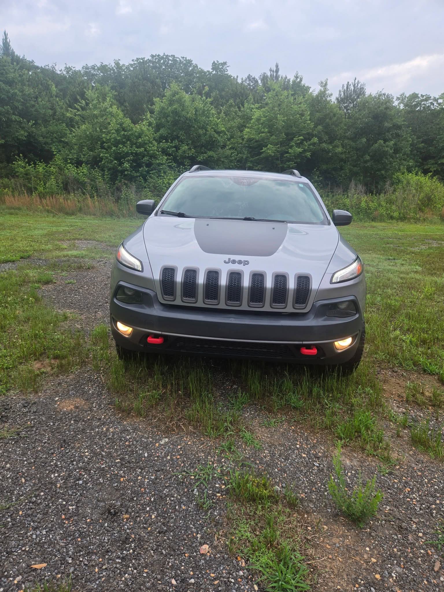 Used 2017 Jeep Cherokee Trailhawk AWD/4WD image 5