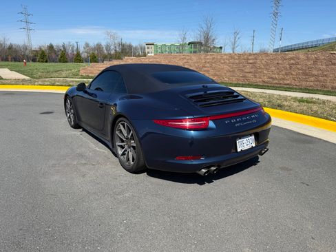 Used 2013 Porsche 911 Carrera 4S image 8