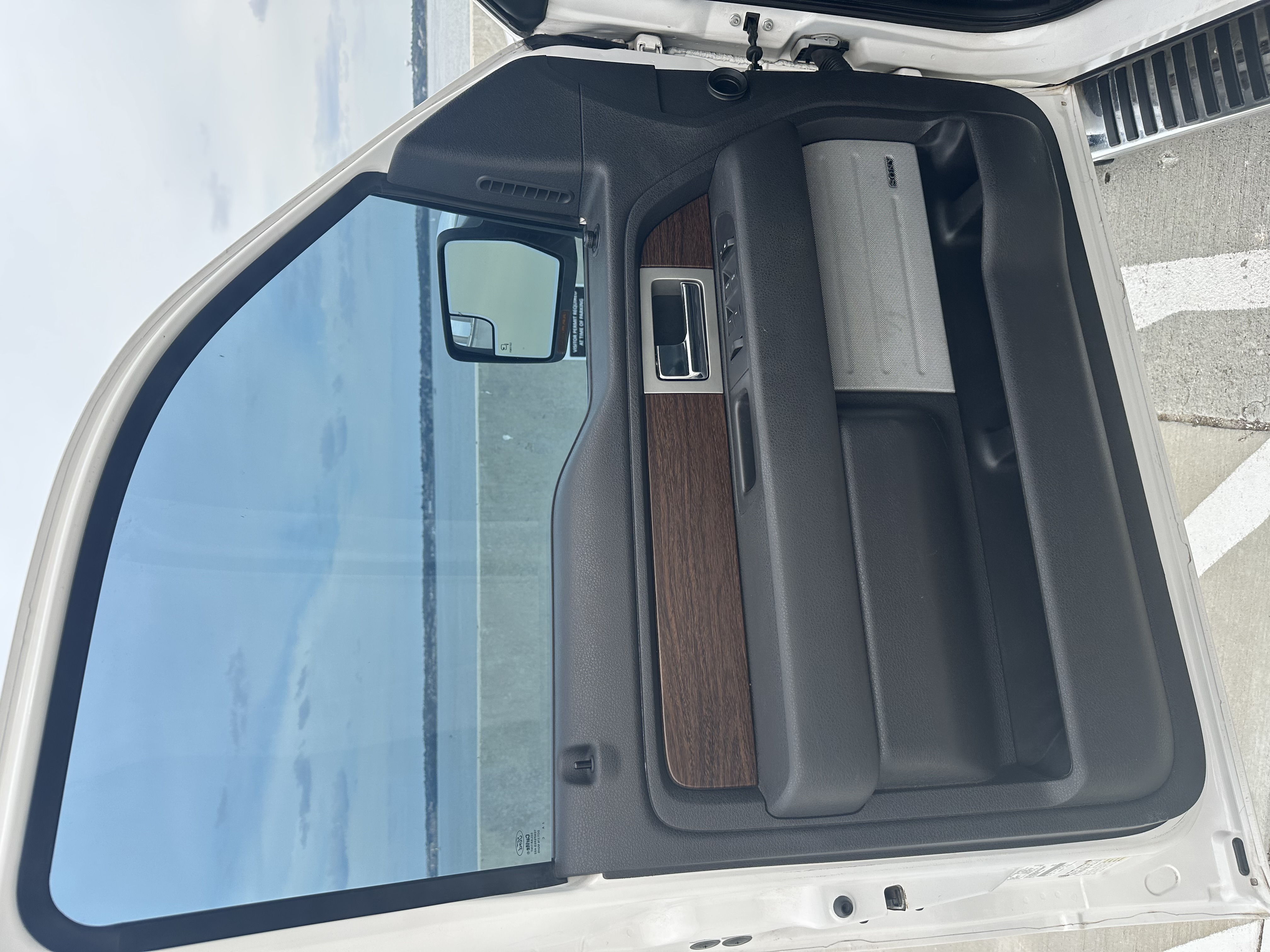 Used 2013 Ford F150 Lariat w/ Luxury Equipment Group AWD/4WD image 16