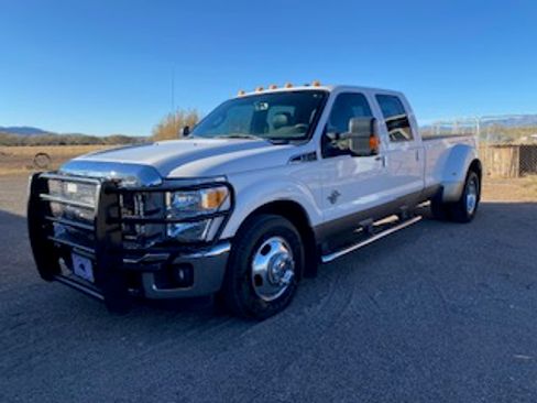Used 2011 Ford F350 Lariat w/ Lariat Interior Pkg image 1