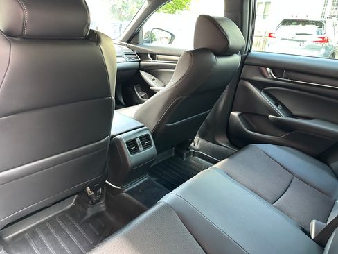Used 2020 Honda Accord Sport image 18