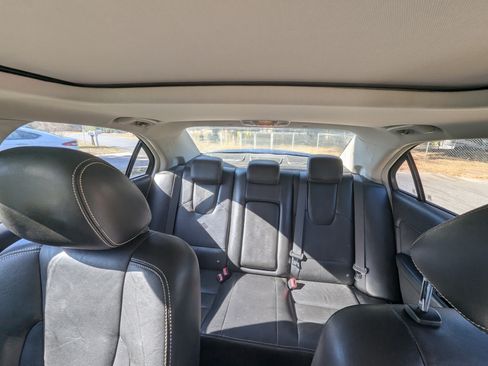 Used 2010 Ford Fusion SEL image 16