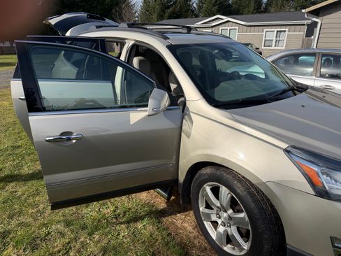 Used 2016 Chevrolet Traverse LTZ w/ LPO, 'HIT The Road' Package image 12