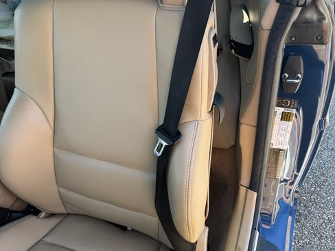 Used 2005 BMW 325Ci Convertible image 10