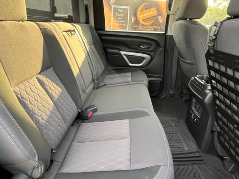 Used 2023 Nissan Titan SV w/ SV Convenience Package RWD image 20