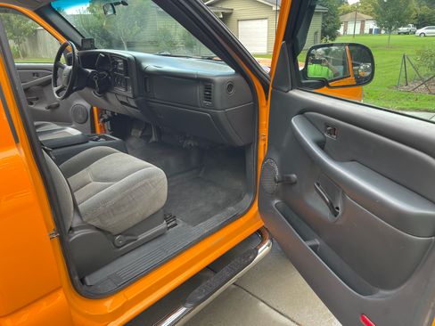 Used 2001 GMC Sierra 2500 SL RWD image 9
