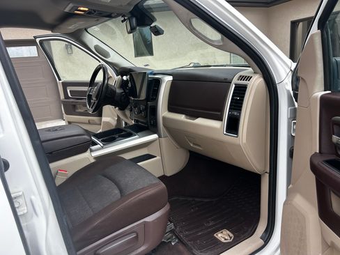 Used 2014 RAM 2500 Big Horn AWD/4WD image 9