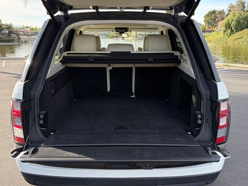 Used 2015 Land Rover Range Rover Supercharged image 22