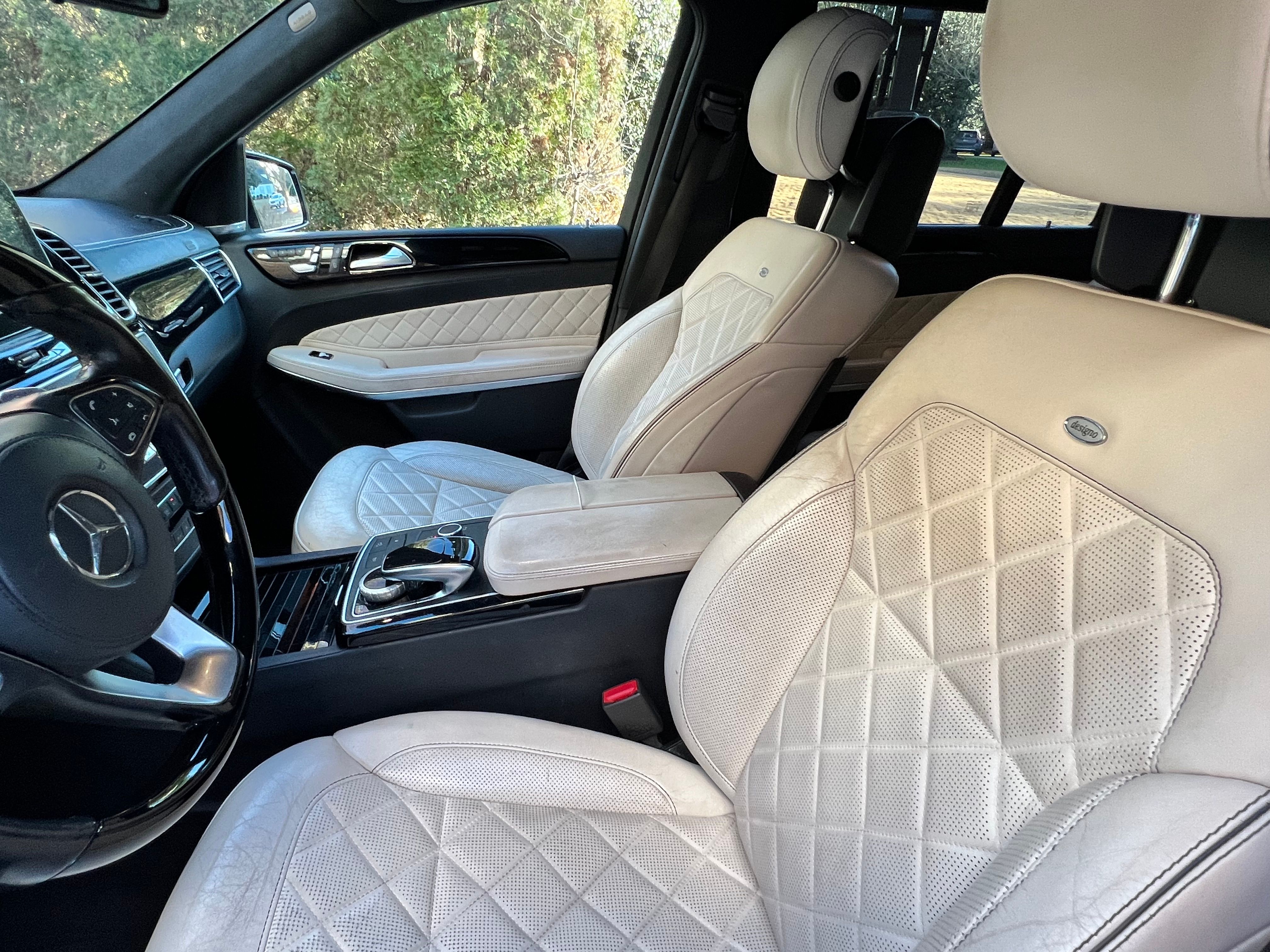 Used 2017 Mercedes-Benz GLS 550 4MATIC image 12